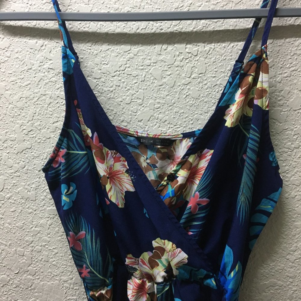 Jumper with blue tropical pattern - Picture 2 of 9